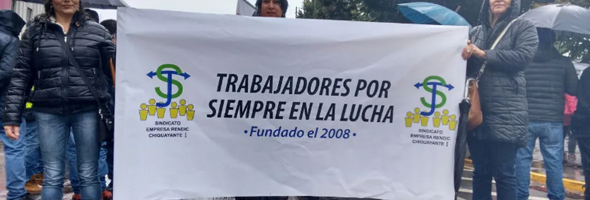 Incremento salarial exigen los trabajadores del Unimarc Chiguayante.