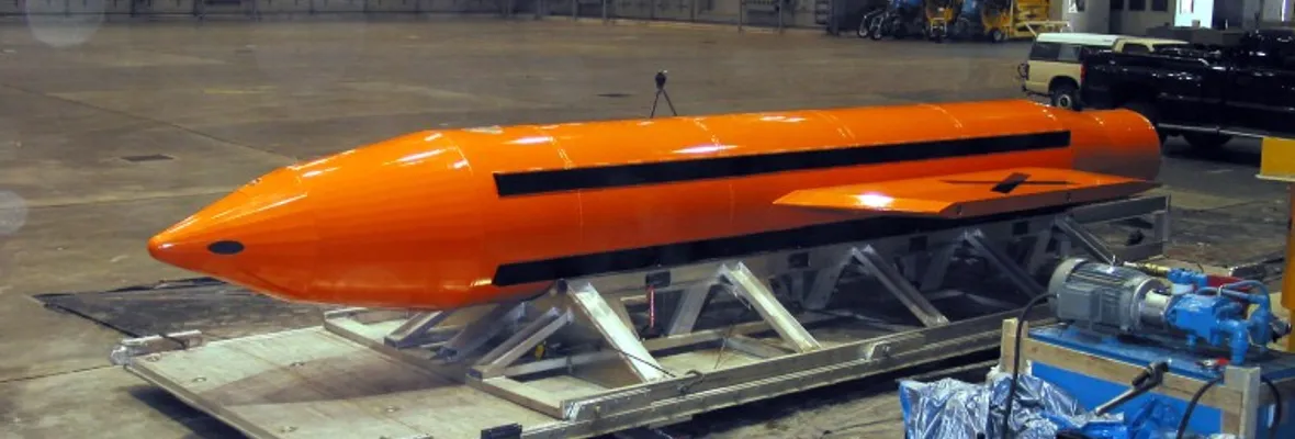 Estados Unidos lanza su más potente bomba no nuclear en Afganistán