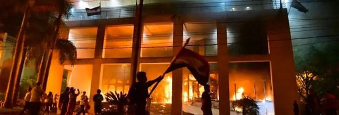 Paraguayos queman el Congreso protestando contra enmienda que permitiría reelección de presidente