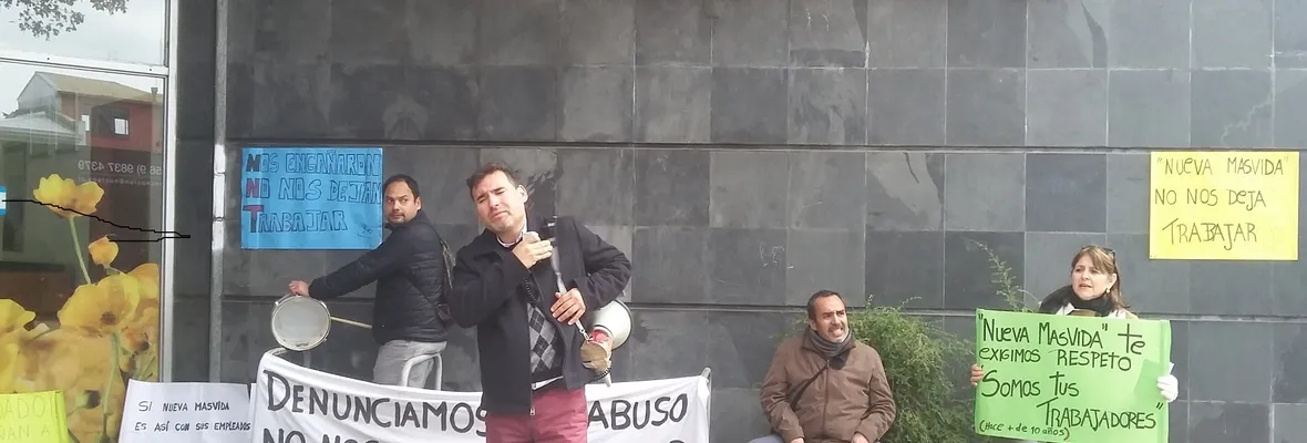 Trabajadores de Isapre Más Vida denuncian arbitrariedades y cambio unilateral de sus contratos