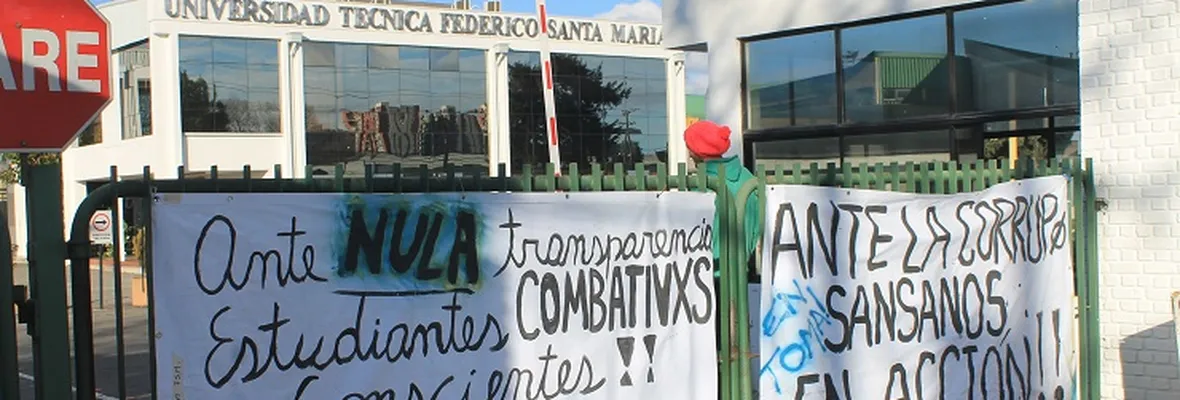 Desalojados en Universidad Federico Santa María: «Al Rector se le cayó la careta»