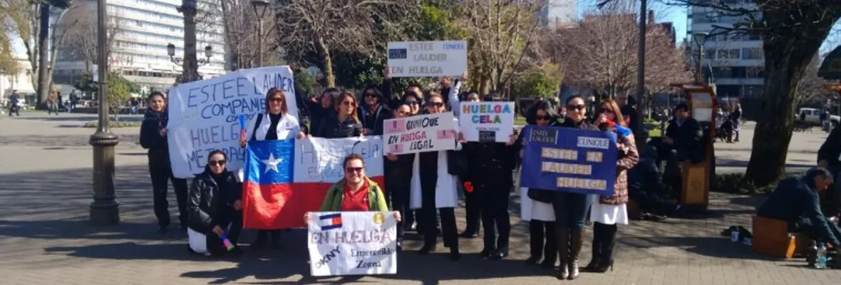 Trabajadores en huelga de Cela Cosméticos llaman a no comprar productos de lujo asociados a Estée Lauder Chile