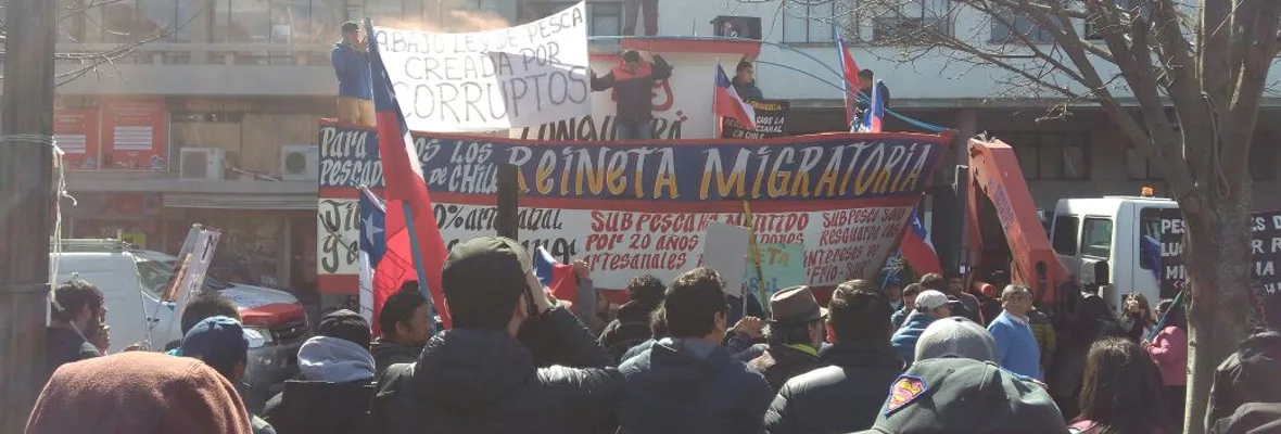 Pescadores artesanales de Lebu protestan en Concepción exigiendo declarar a la reineta como altamente migratoria