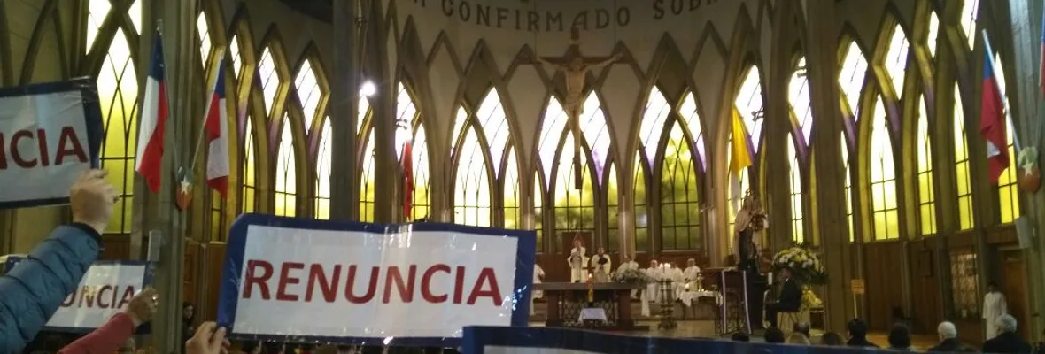 Obispo encubridor no puede ser pastor: funan a Juan Barros por relación con Karadima en Te Deum de Osorno