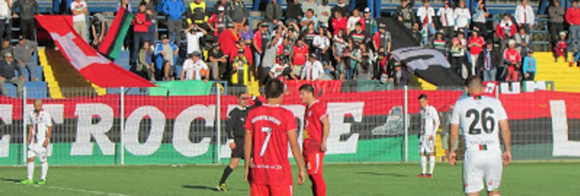 Lota Schwager asume la punta en el hexagonal de Fútbol del Bío Bío