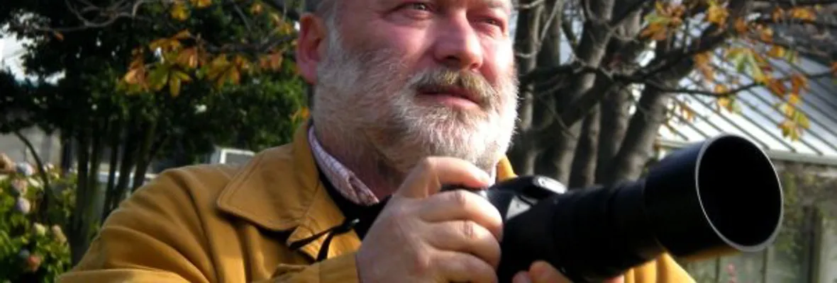 Desvinculan a profesor de periodismo Andrés Latini de la U. de Concepción por acoso a alumnas