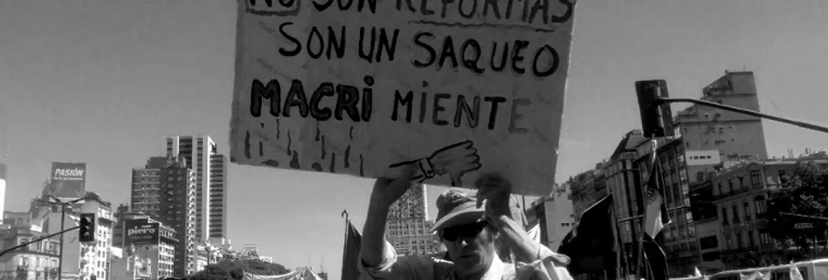 Macri logra aprobar reforma previsional que recorta montos a pensiones y extiende edad de jubilación