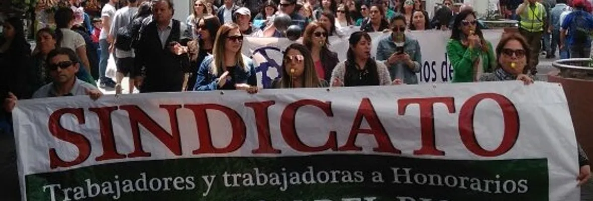 Trabajadores Honorarios marchan contra Cotización obligatoria en las AFP