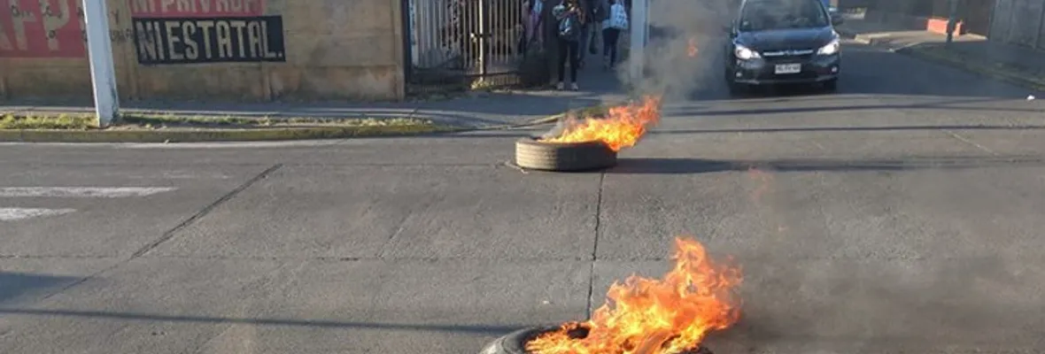 Vecinos protestan por falta de medicamentos en Cesfam Leocán Portus de Talcahuano