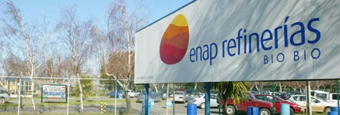 PDI allana oficinas de ENAP Bío Bío por investigación de contaminación en Quintero