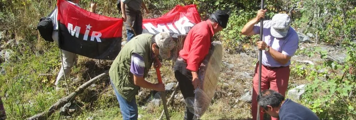 Recordando el sendero de la guerrilla en Neltume: la montaña nunca olvida