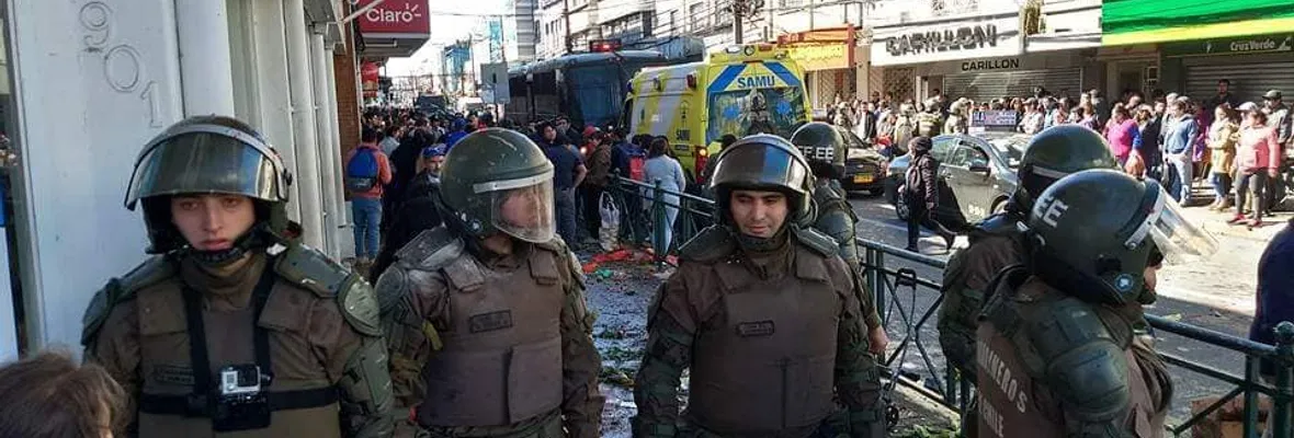 Enfrentamiento entre carabineros y trabajadores del comercio ambulante deja cinco detenidos en Temuco y pérdida total de mercaderías