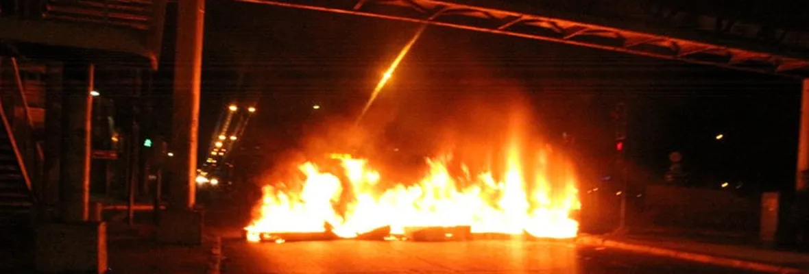 Senado aprobó ley antibarricadas y antisaqueos: iniciativa pasa a Comisión de Seguridad Pública
