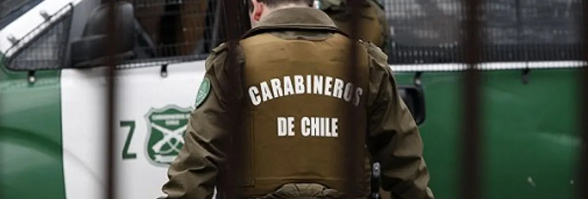 Otra vez montajes: Tres carabineros en prisión preventiva acusados de cargar molotov y arma a jóvenes en situación de calle