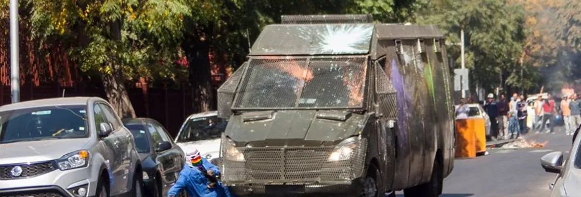 Estudiantes presentarán querella contra Carabineros por homicidio frustrado tras atropello en manifestación