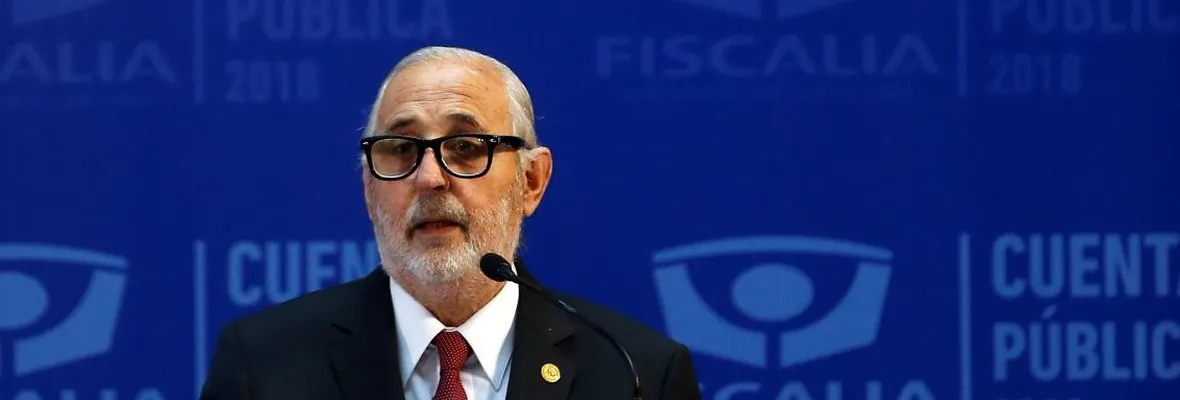 Reunión entre Abbott y Larraín trató de la situación de Moreira, días antes de que accediera a una salida alternativa