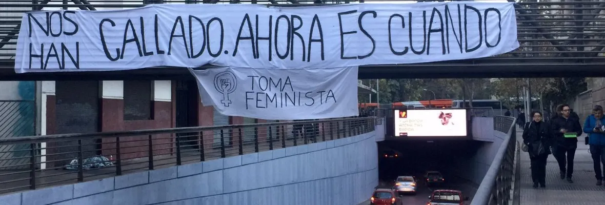 Petitorio de estudiantes en toma de la UC contempla que red de salud deje de ser objetora de conciencia