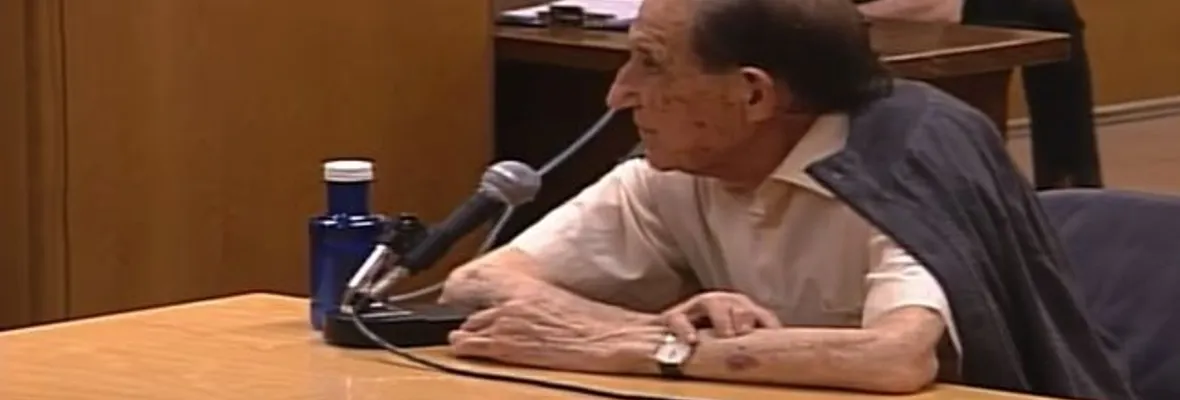 Médico de 85 años español acusado de robo de bebés en dictadura arriesga 11 años de cárcel en histórico juicio