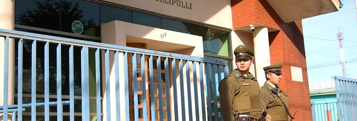 Se querellan por apremios ilegítimos contra Carabineros en caso de niños mapuche que fueron obligados a desnudarse