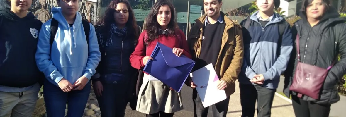 Organizaciones sociales se manifiestan pidiendo la salida de SEREMI de Educación del Biobío