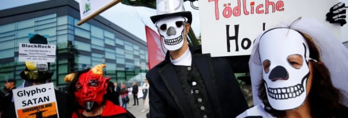 Bayer lidera agronegocio mundial luego de comprar Monsanto: busca limpiar imagen tras largo prontuario de impactos