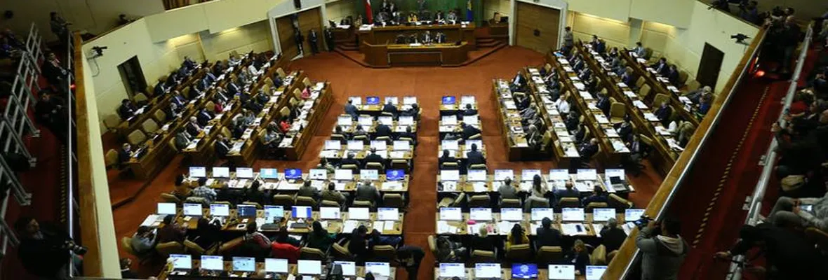 Proyecto que tipifica negacionismo a violaciones a los DDHH en dictadura como delito fue aprobado por Cámara de Diputados y es despachado al Senado