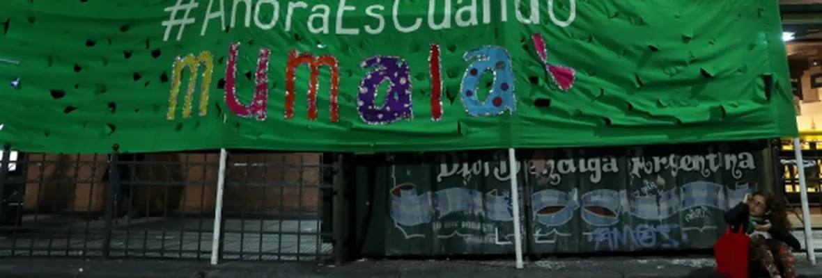 Senado argentino rechaza proyecto de aborto legal