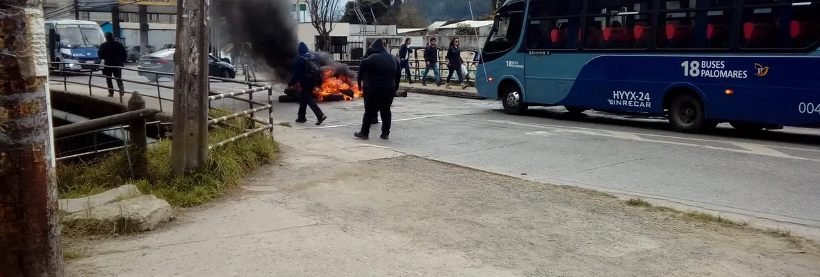 Desconocidos levantaron barricadas contra el Estatuto laboral para jóvenes en Concepción