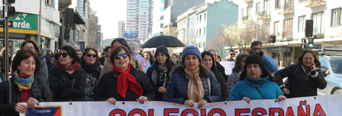 Servicios Locales de Educación despiden cientos de docentes dando un severo golpe a la calidad