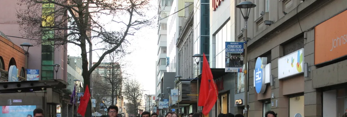 Estudiantes por estatuto laboral para jóvenes: “Esta es la ley McDonalds”