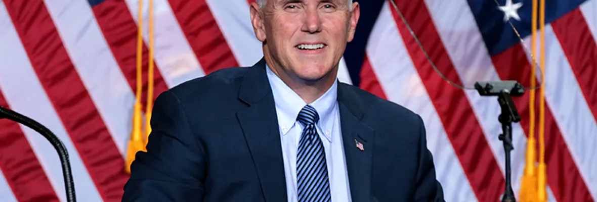 Vicepresidente Mike Pence ante confirmación de la fuerza militar espacial: “EEUU debe dominar el espacio”