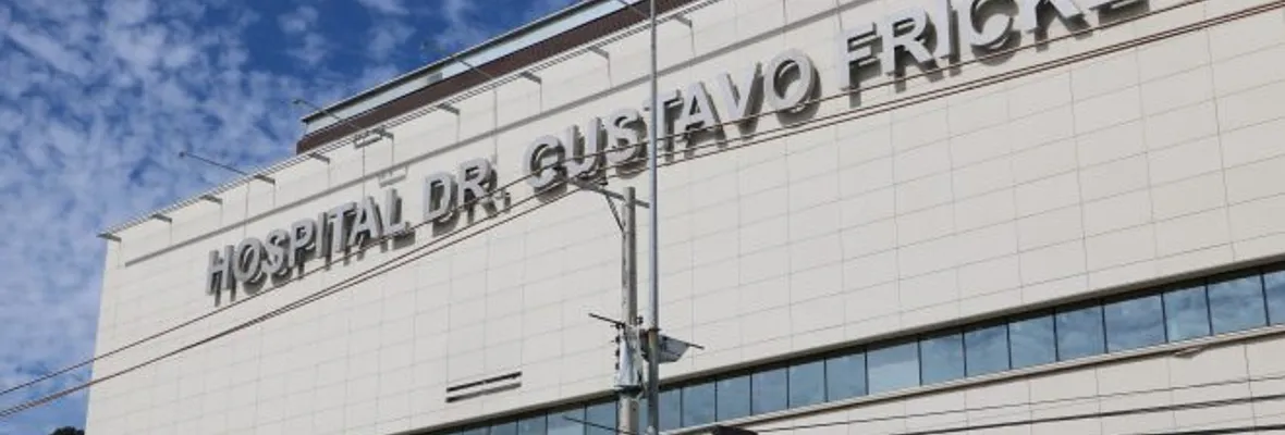 Condenan a Hospital por dejar al interior del cuerpo de paciente una compresa vaginal tras parto