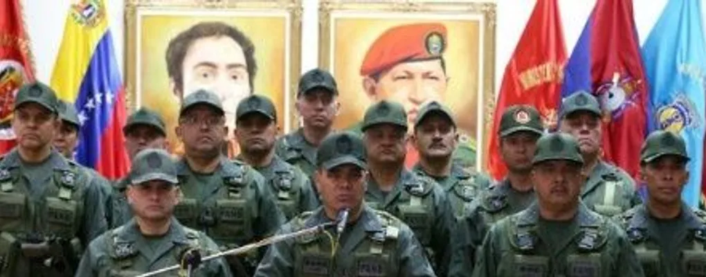 Militares venezolanos se cuadran con el gobierno: Repudian injerencia extrajera y hacen llamado a evitar guerra civil