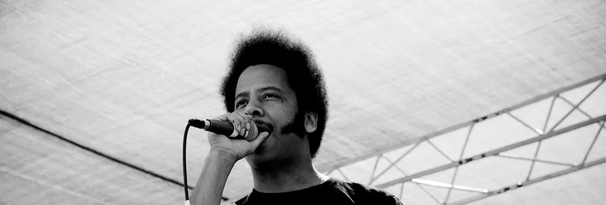 Rapero estadounidense Boots Riley acusa a Washington de preparar Golpe de Estado en Venezuela y critica actitud de medios de comunicación