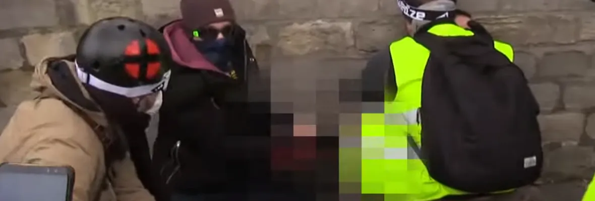 Manifestante pierde una mano durante marcha de “Chalecos Amarillos” en París