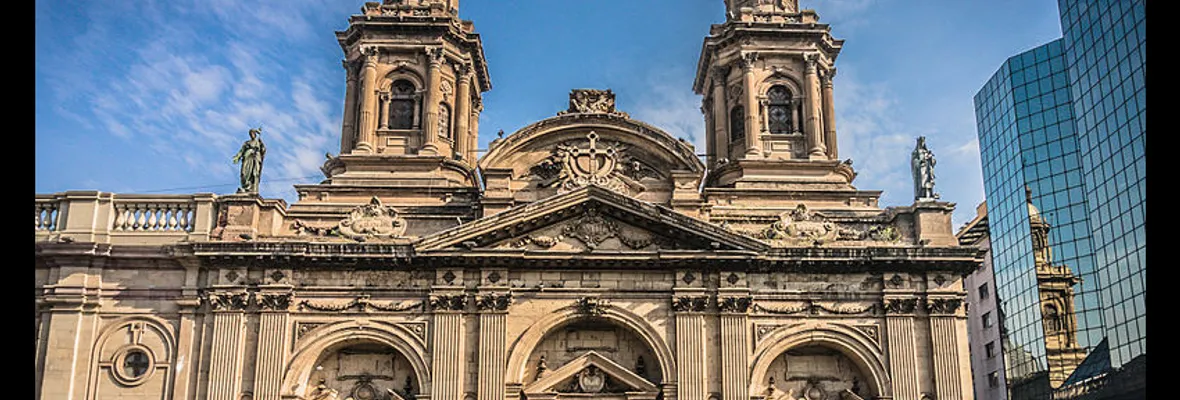 Violación y abusos sexuales al interior de Catedral de Santiago: Ezzati no entregó información a Fiscalía