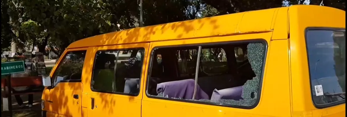 Carabinero que atacó furgón escolar con menores en su interior no será desvinculado