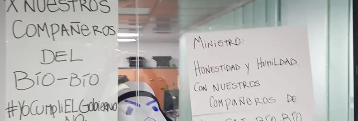 Trabajadores/as de la Corporación de Asistencia Judicial se toman Dirección General en apoyo a movilización en Biobío