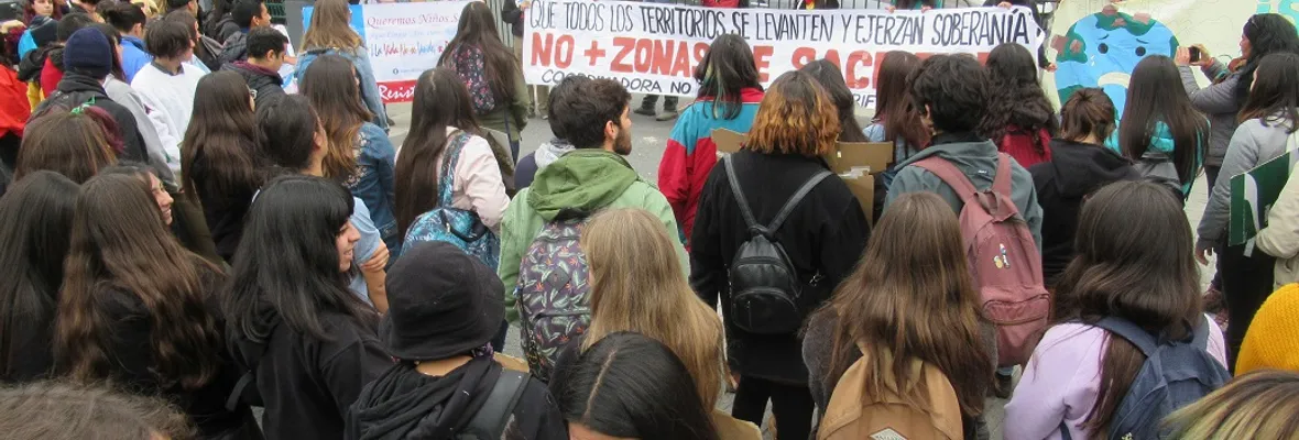 Así se vivió la jornada de movilización por la defensa del planeta y el medio ambiente en Valparaíso