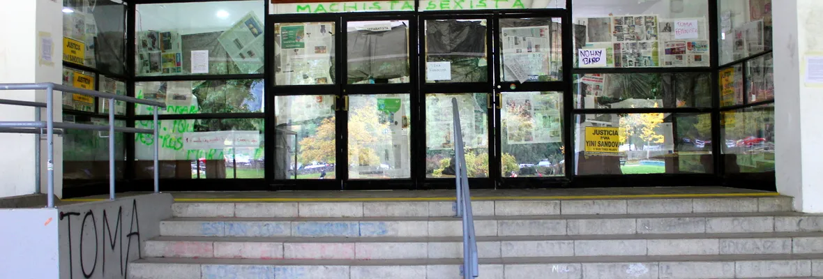 Estudiantes feministas se tomaron la Facultad de Educación de la Universidad de Concepción