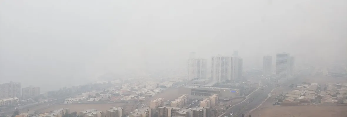 Incendio en acopio de azufre se reactiva en Alto Hospicio