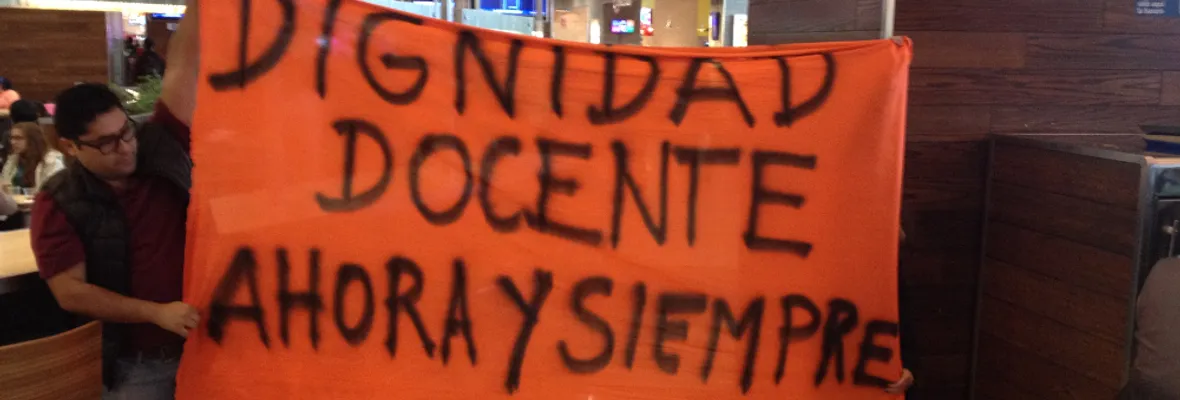 Consiguen hasta equipos e internet para sus estudiantes: Las/os profes y su pugna contra el abandono del Estado