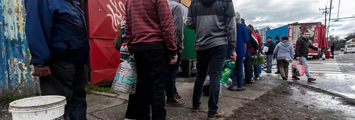 Confirman que derrame de petróleo que contaminó agua potable en Osorno también afectó al río Rahue