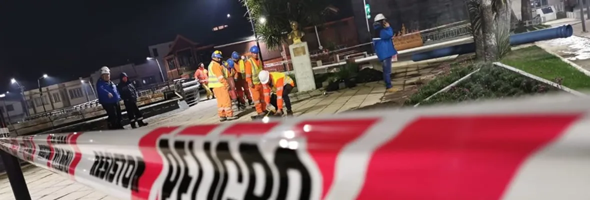 Nuevo derrame de aguas servidas al mar en Ancud vuelve otra vez las miradas contra Essal