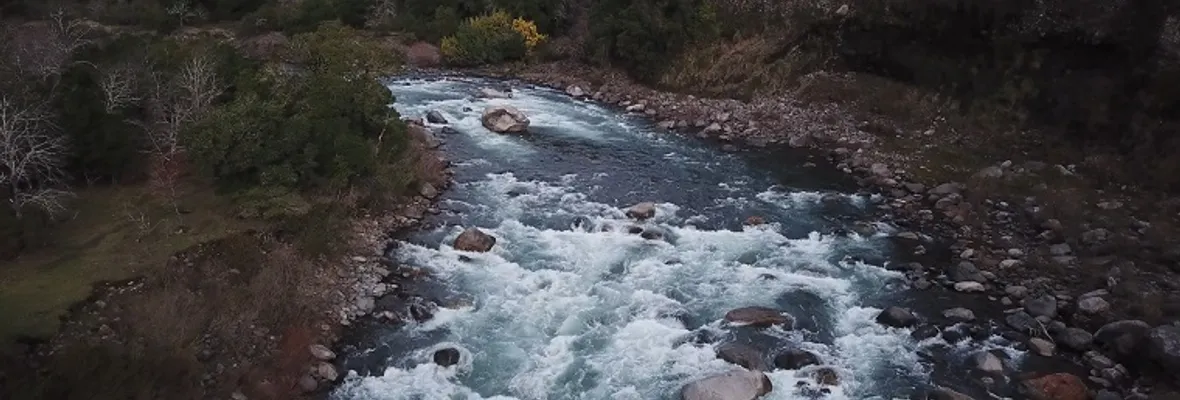 Llaman a manifestarse en Concepción contra remate del Río Queuco y polémico proyecto de carretera hídrica