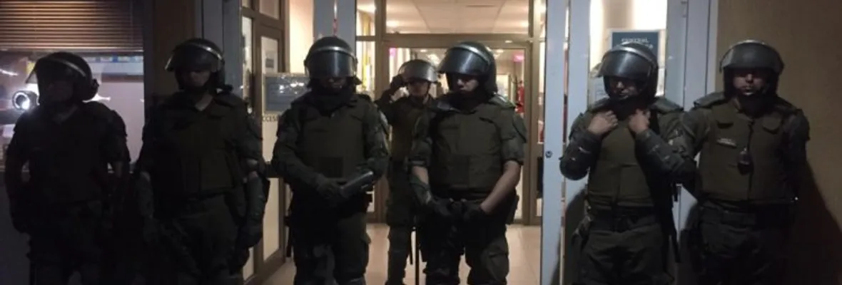 Infantes de marina matan a un manifestante en Talcahuano