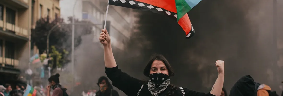 PODCAST | Cerro a la Izquierda: El Estallido Social, una explosión en la historia de Chile