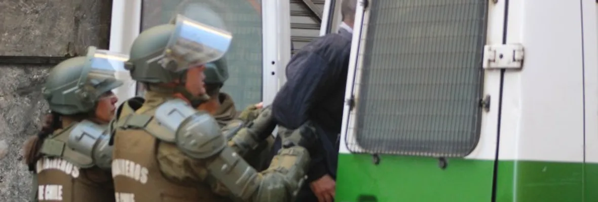 Prisión preventiva para 2 carabineros de La Florida imputados por torturas