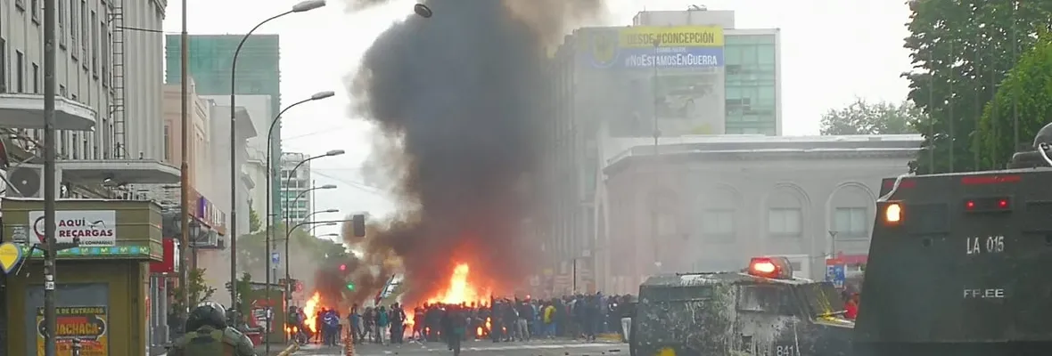 Ante las multitudinarias manifestaciones sociales y trascendentales acontecimientos que están sacudiendo al país