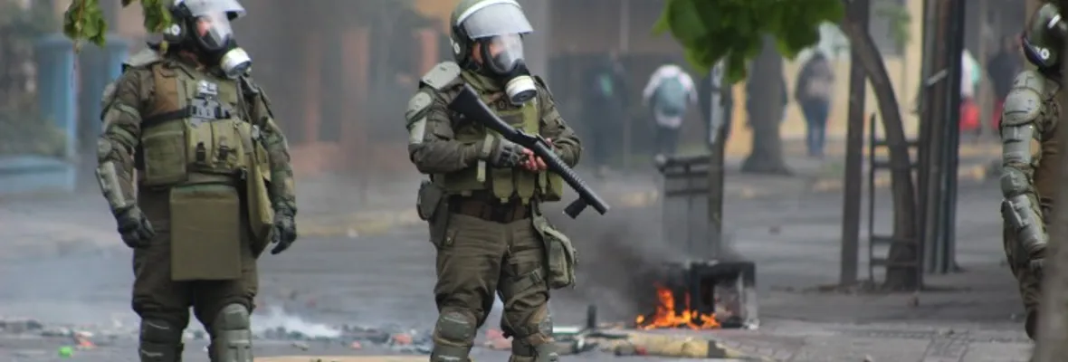 INDH exige peritaje internacional a armamento usado por la policía chilena
